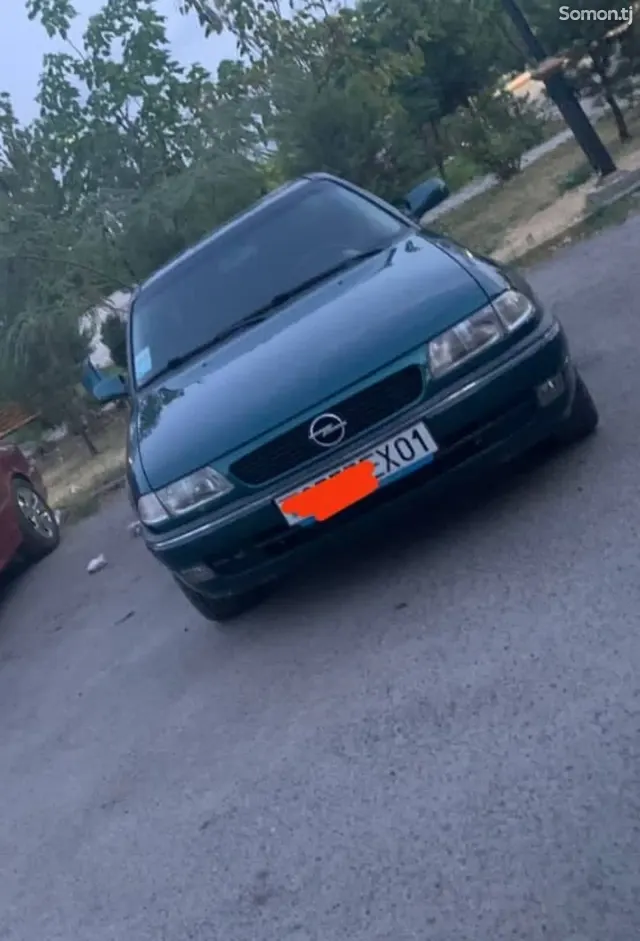 Opel Astra F 1995 · 1.6 MT