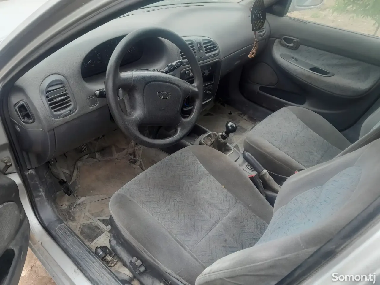 Daewoo Nubira 1997 · 1.5 MT
