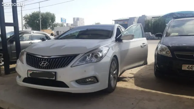 Hyundai Grandeur 2011 · 3.0 AT
