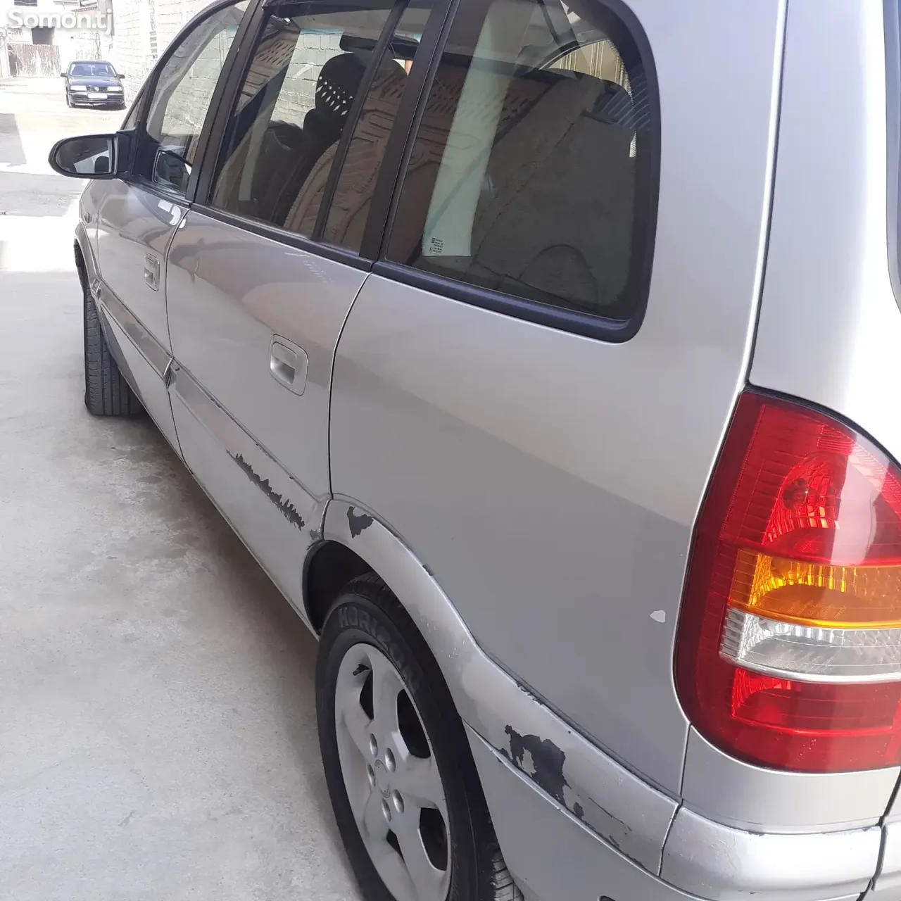 Opel Zafira 2002 · 2.2 AT