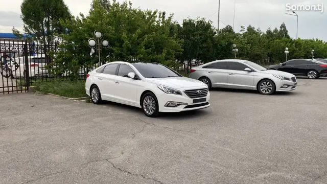 Hyundai Sonata 2015 · 2.0 AT