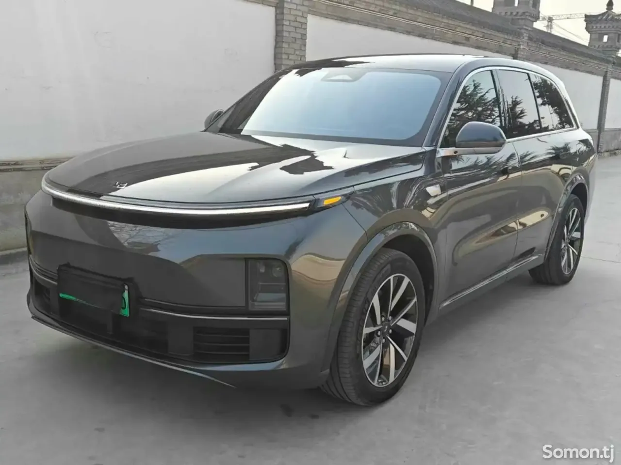 Li Auto (Lixiang) L8 2025 · CVT