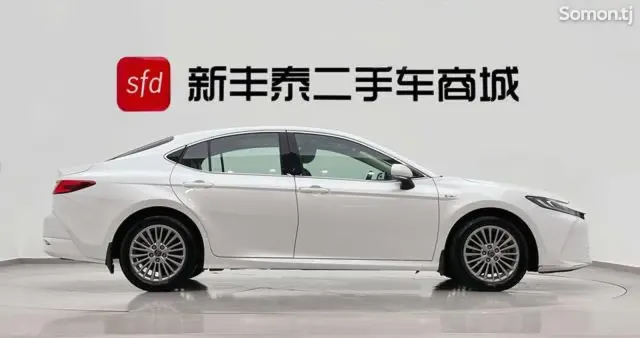 Toyota Camry 2024 · 2.0 AT
