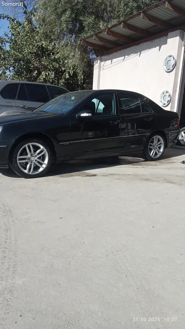 Mercedes-Benz C class 2001 · 2.0 MT