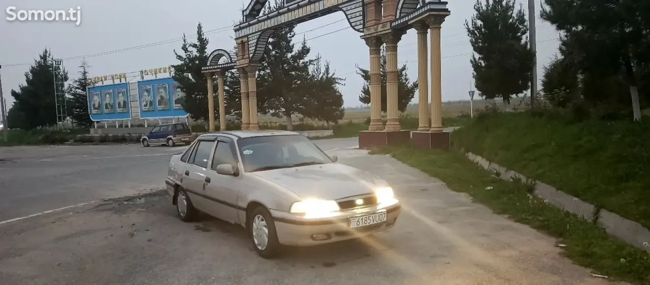 Daewoo Nexia 1996 · 1.6 MT