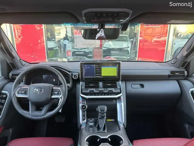 Toyota Land Cruiser 2025 · 3.5 AT