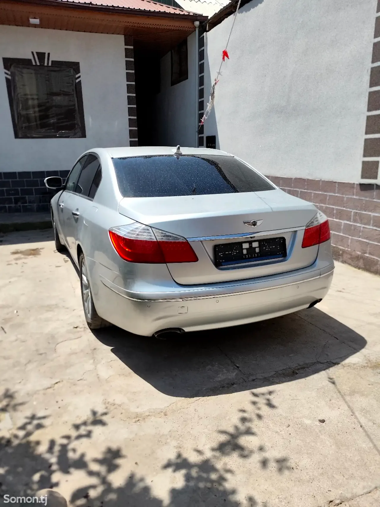 Hyundai Genesis 2008 · 3.5 AT