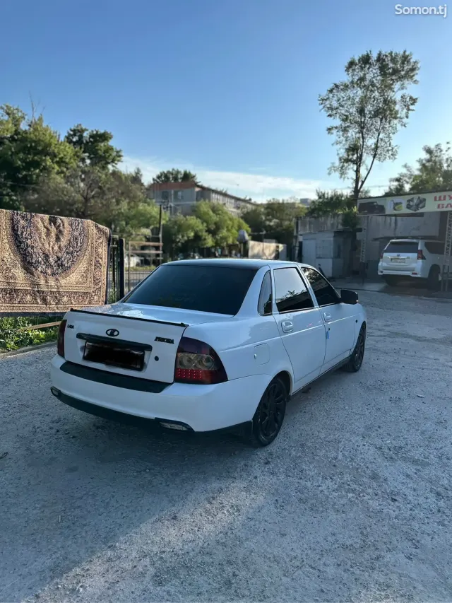 Lada (ВАЗ) Priora 2013 · 1.6 MT