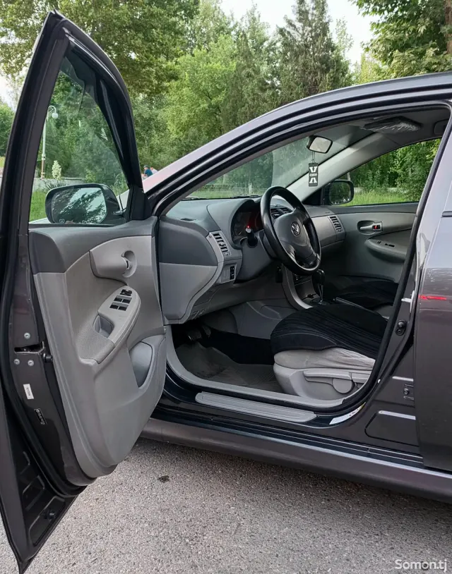 Toyota Corolla 2009 · 1.8 AT