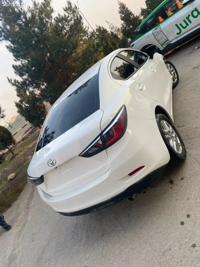 Toyota Yaris 2018 · 1.8 AT