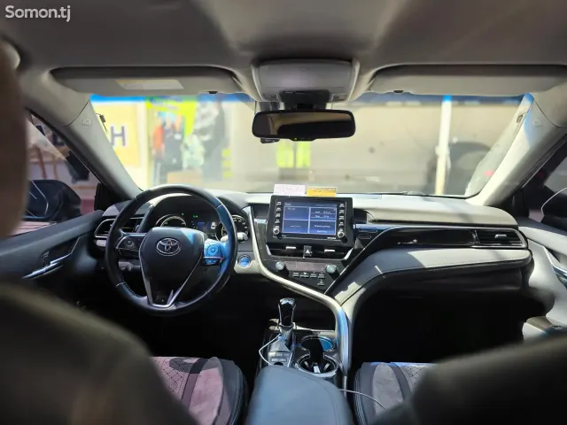 Toyota Camry 2020 · 2.5 AT