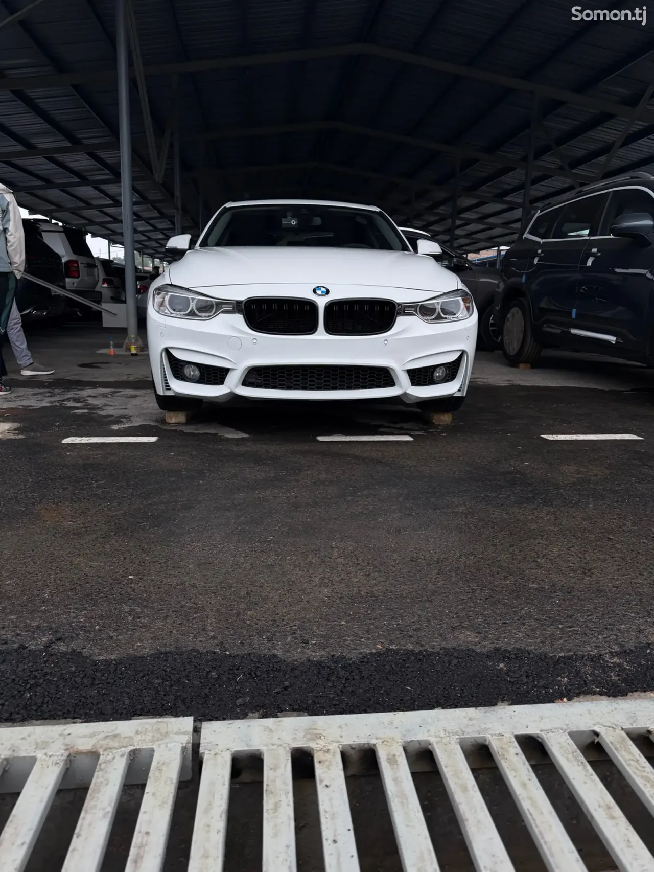 BMW 3 series 2015 · 2.0 AT