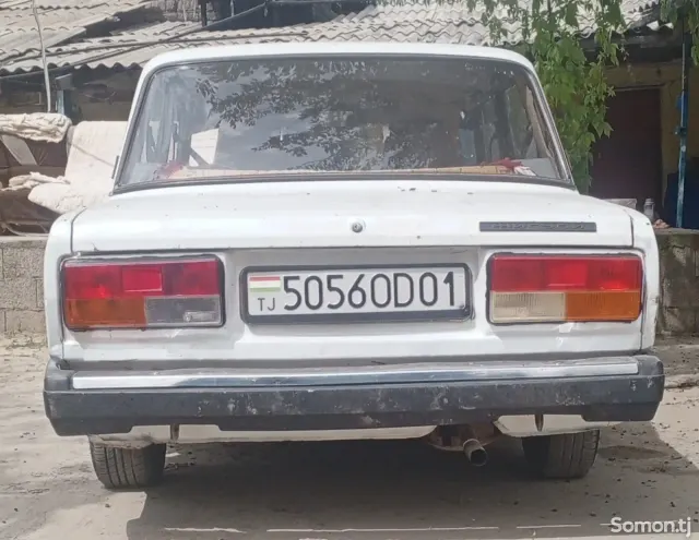 Lada (ВАЗ) 2107 2001 · 1.5 MT