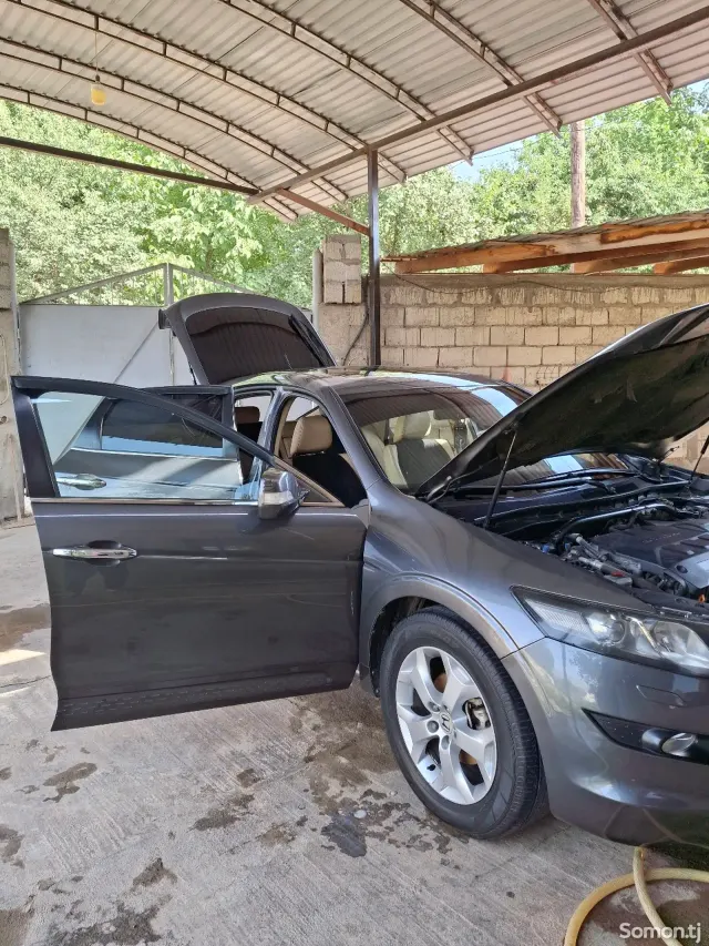 Honda Crosstour 2011 · 3.5 AT