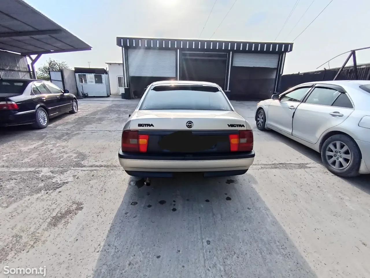 Opel Vectra A 1991 · 1.8 MT