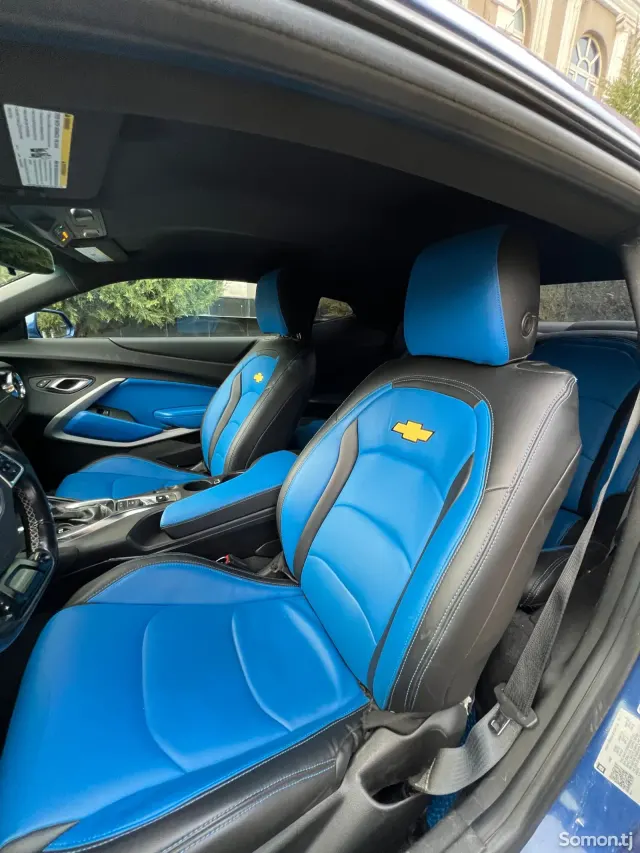 Chevrolet Camaro 2021 · 3.6 AT
