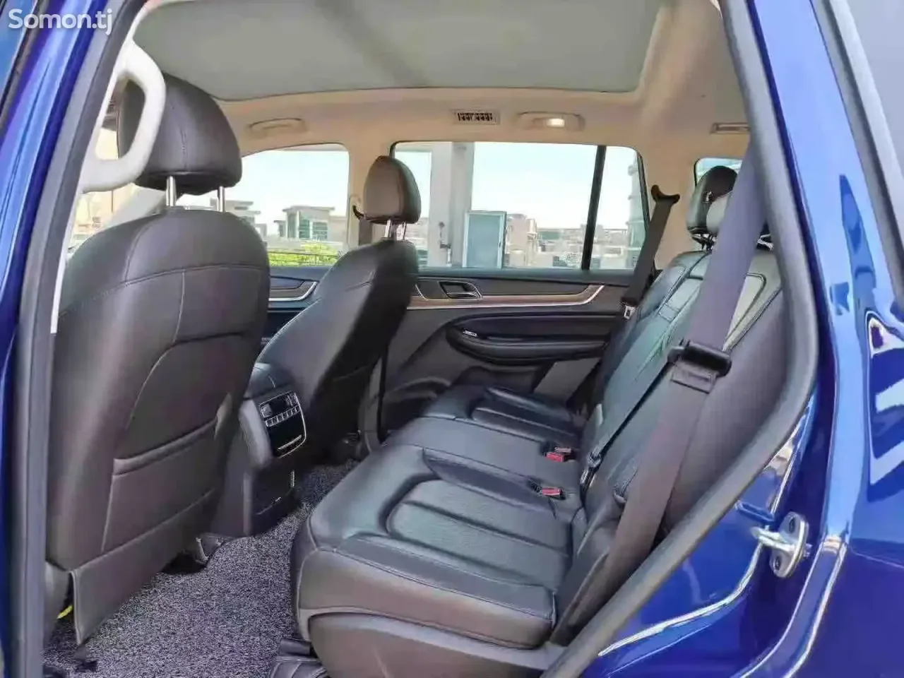 Roewe RX8 2018 · 2.0 AT