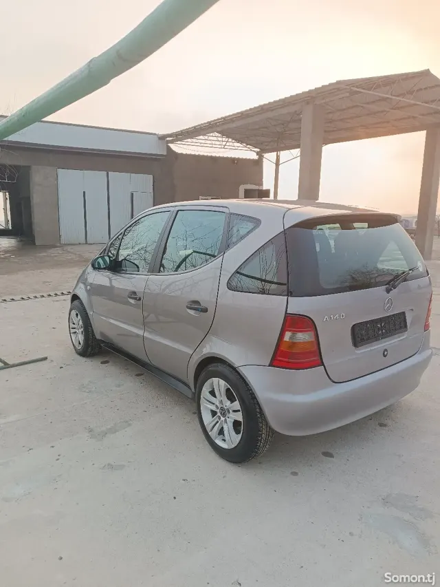 Mercedes-Benz A class 2000 · 1.4 MT
