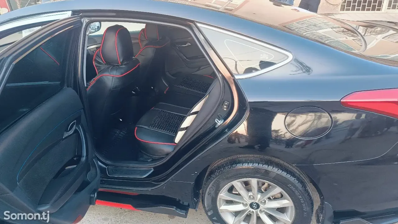 Hyundai i40 2019 · 1.7 AT