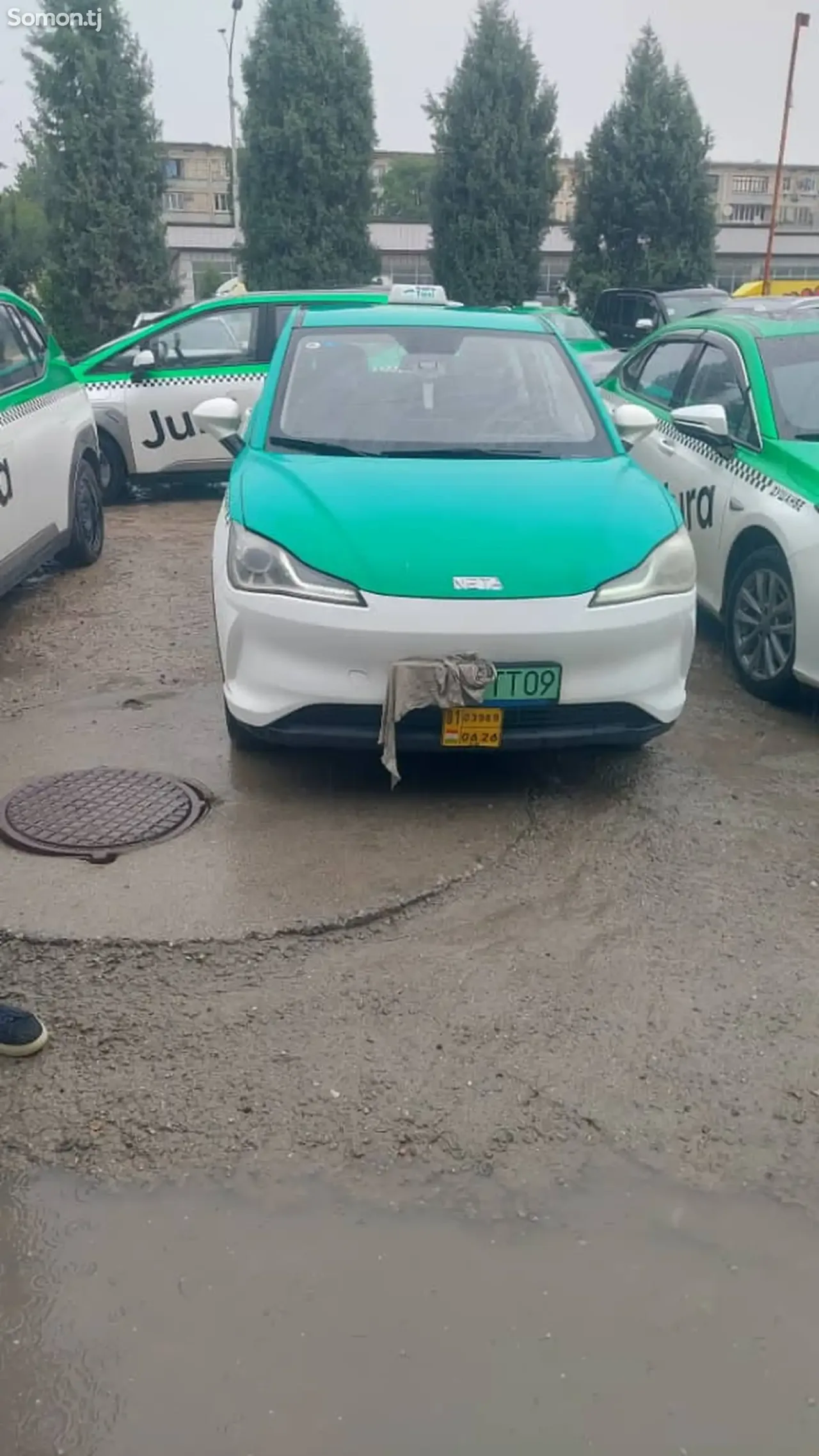 Neta V 2021 · AT