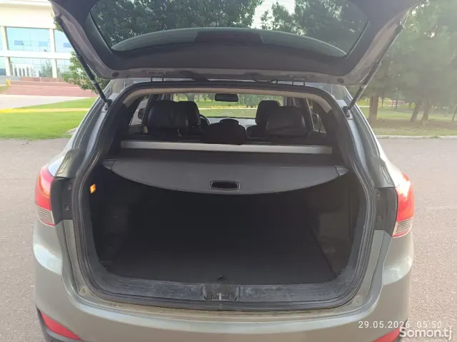Hyundai Tucson 2010 · 2.0 AT