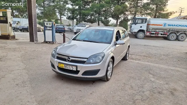 Opel Astra H 2007 · 1.6 MT