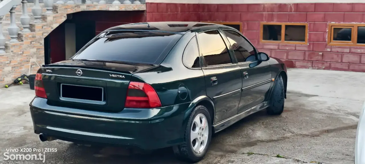Opel Vectra B 1999 · 1.8 AT
