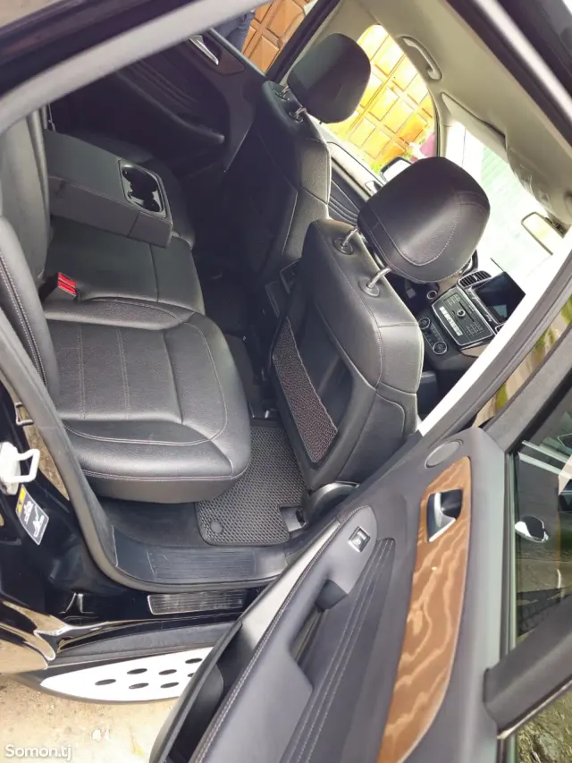 Mercedes-Benz GLE class 2016 · 3.5 AT