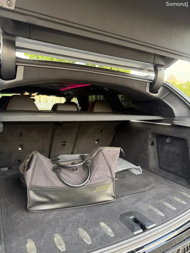 BMW XM 2024 · 4.4 AT