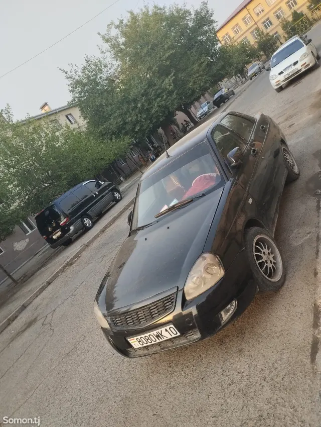 Lada (ВАЗ) Priora 2010 · 1.7 MT
