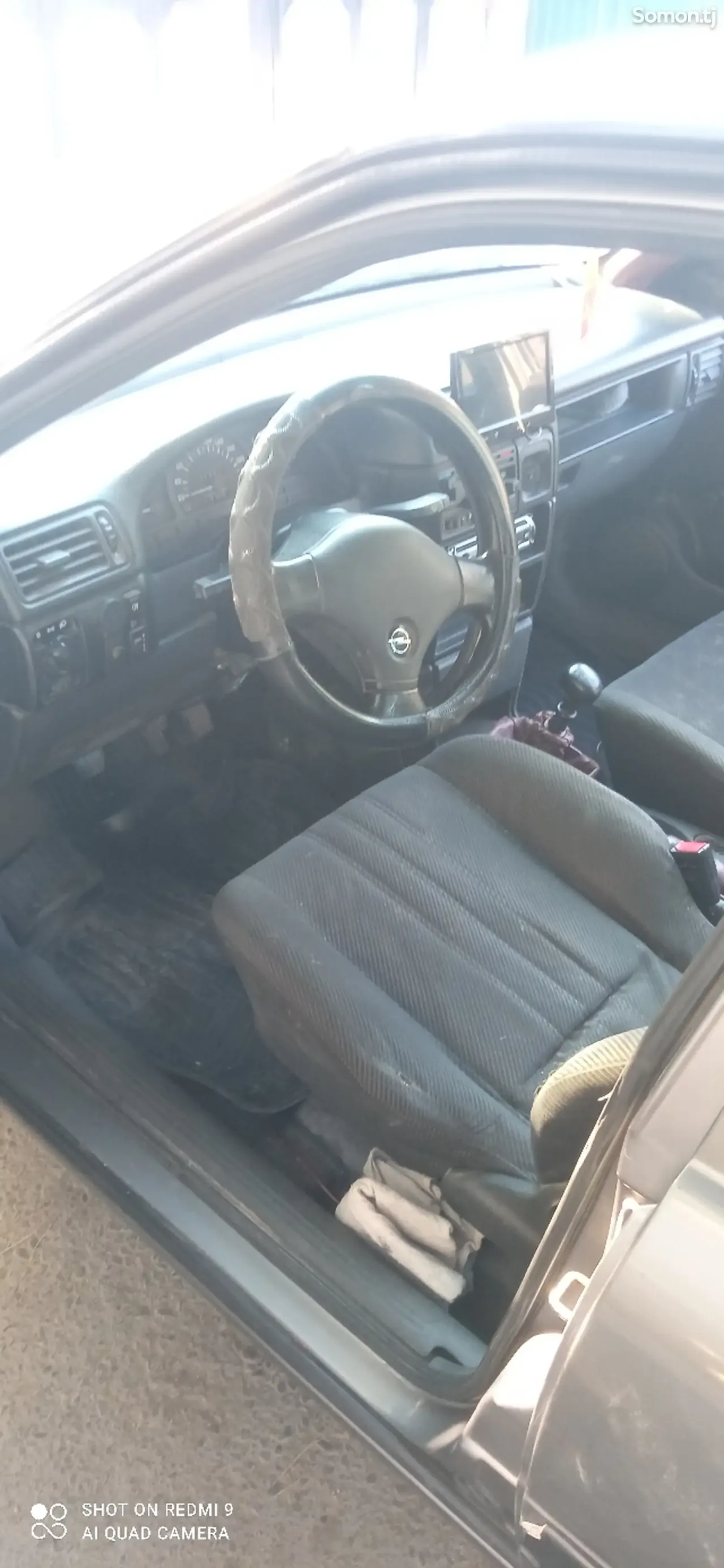 Opel Vectra A 1991 · 1.6 MT