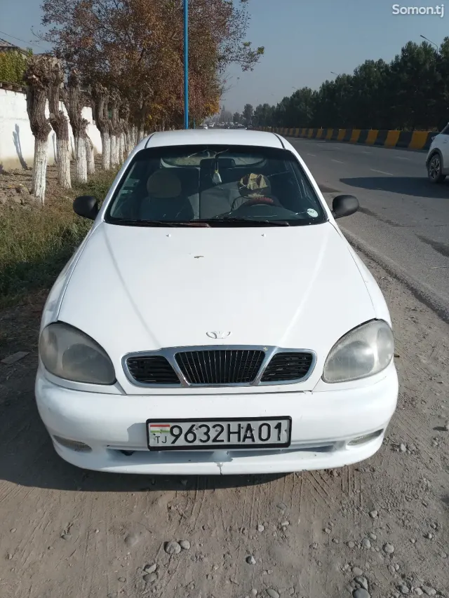 Daewoo Lanos 1998 · 1.6 MT