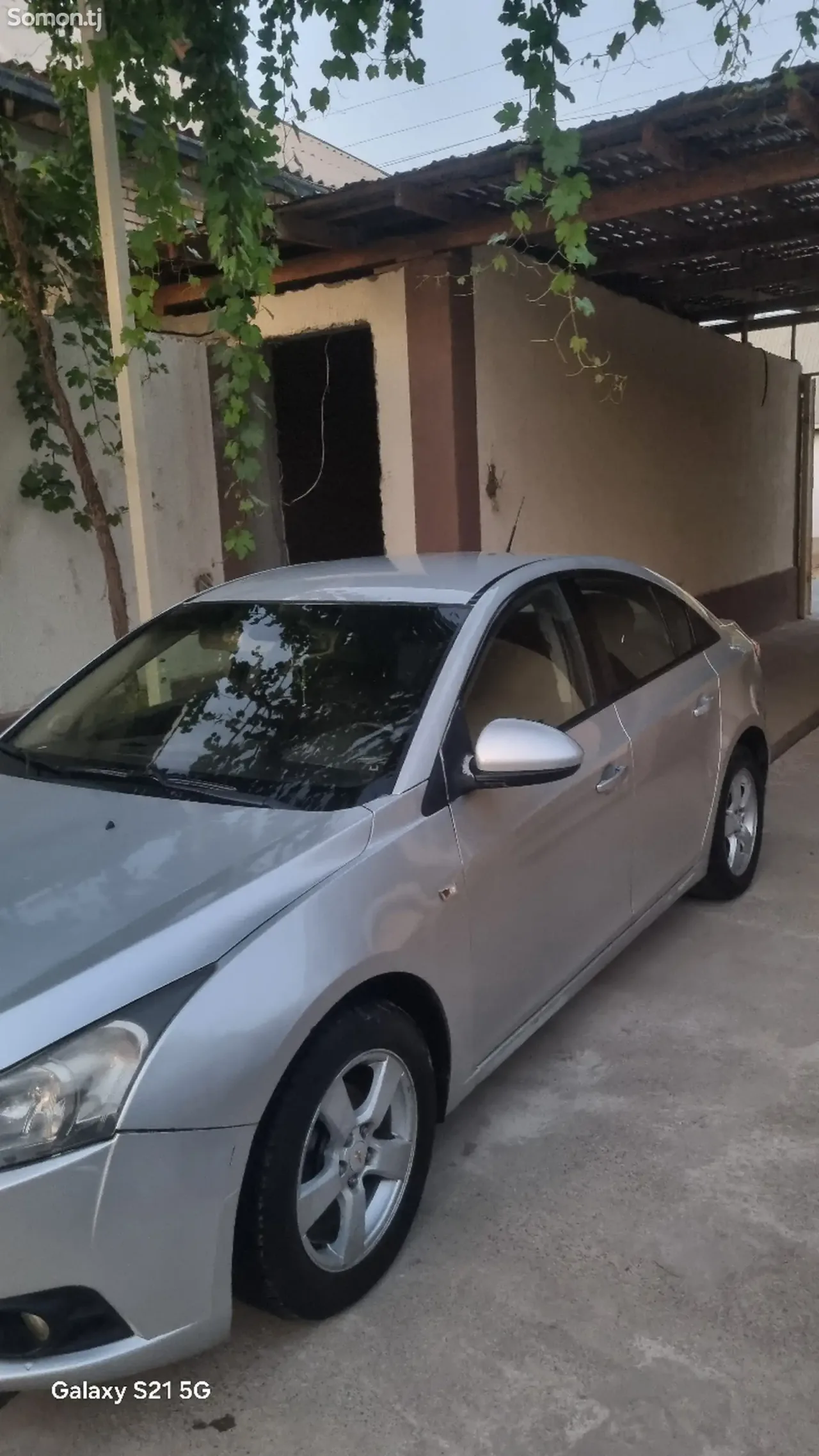 Chevrolet Cruze 2010 · 1.6 AT