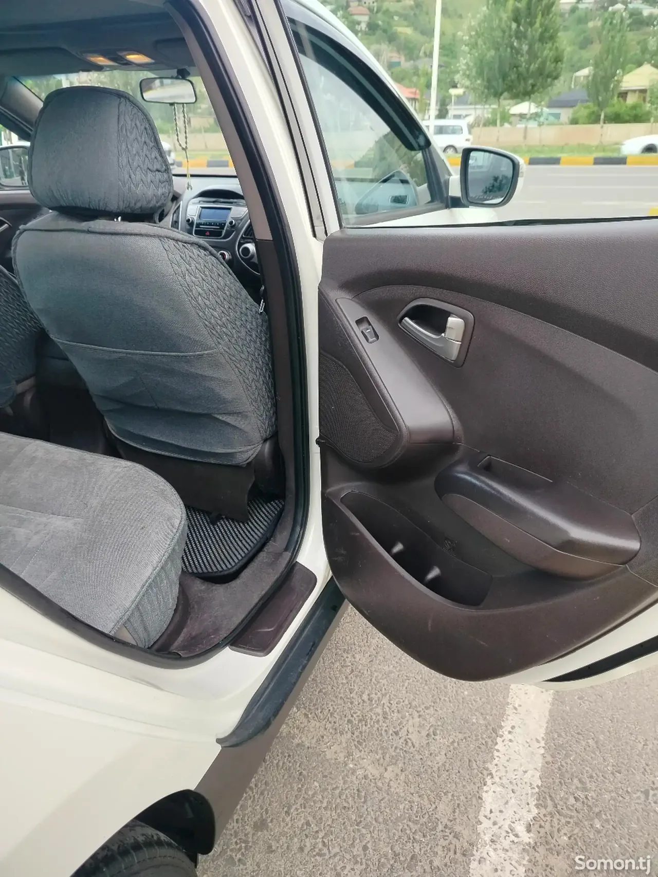 Hyundai Tucson 2011 · 2.4 AT