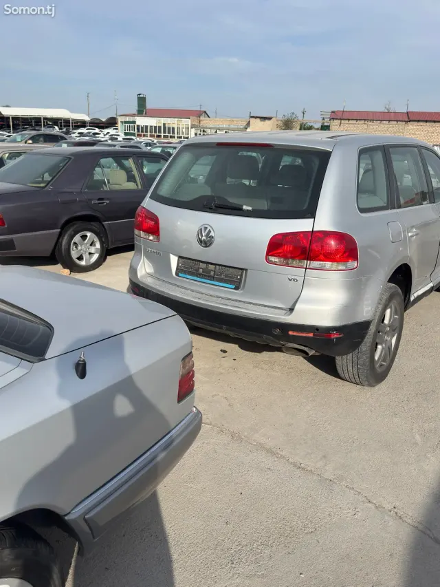 Volkswagen Touareg 2005 · 3.2 AT