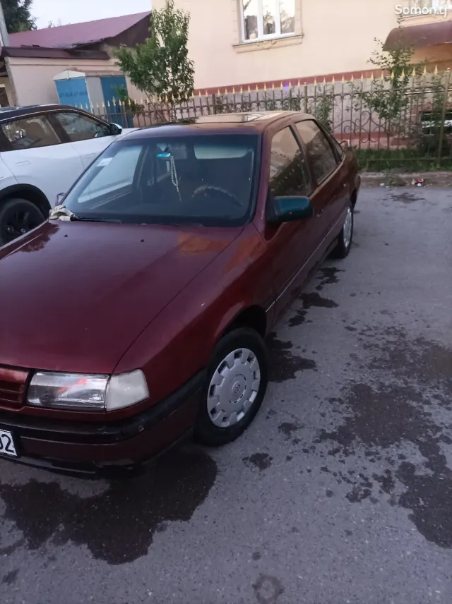 Opel Vectra A 1991 · 1.6 MT