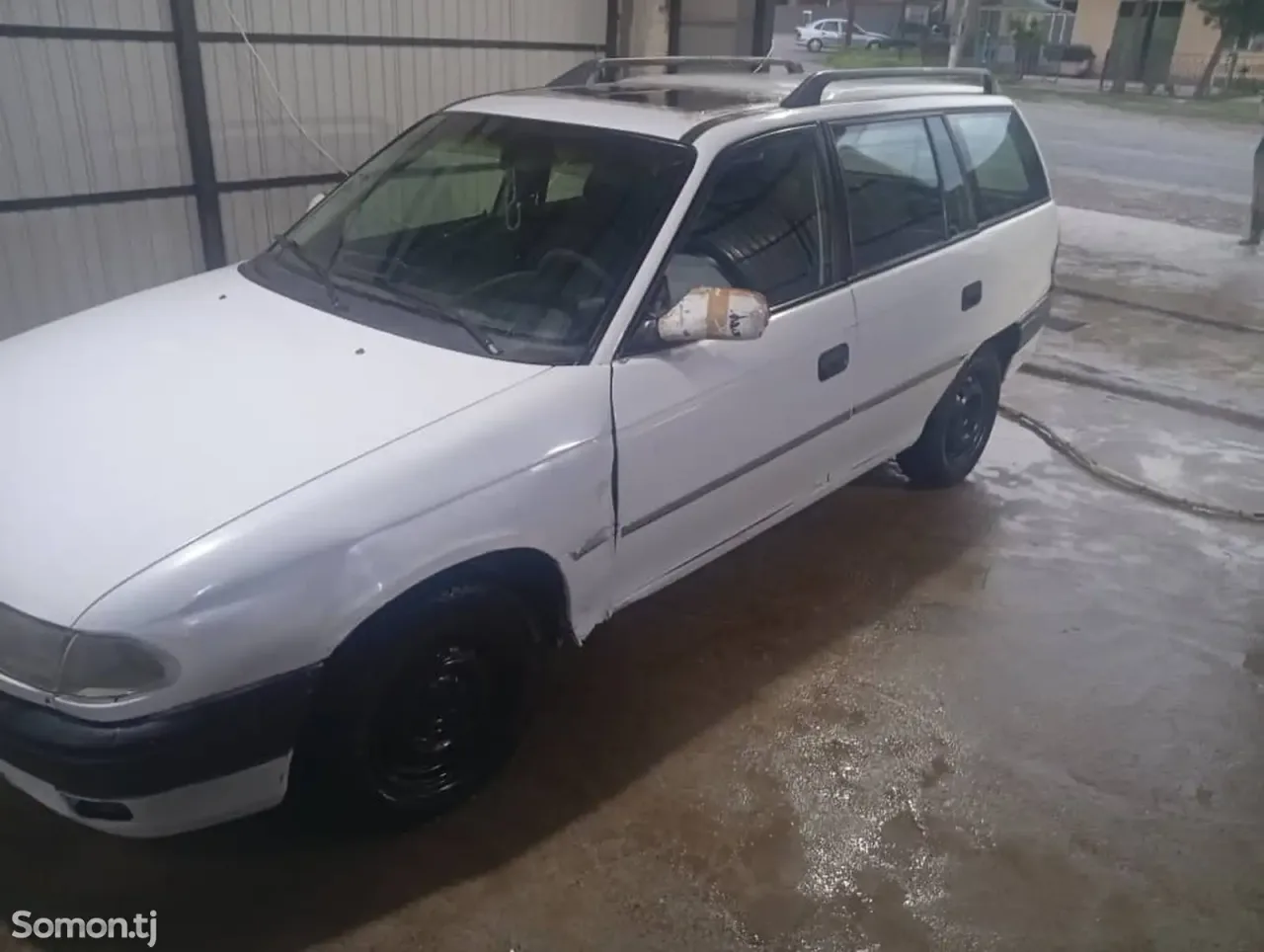 Opel Astra F 1996 · 1.6 MT