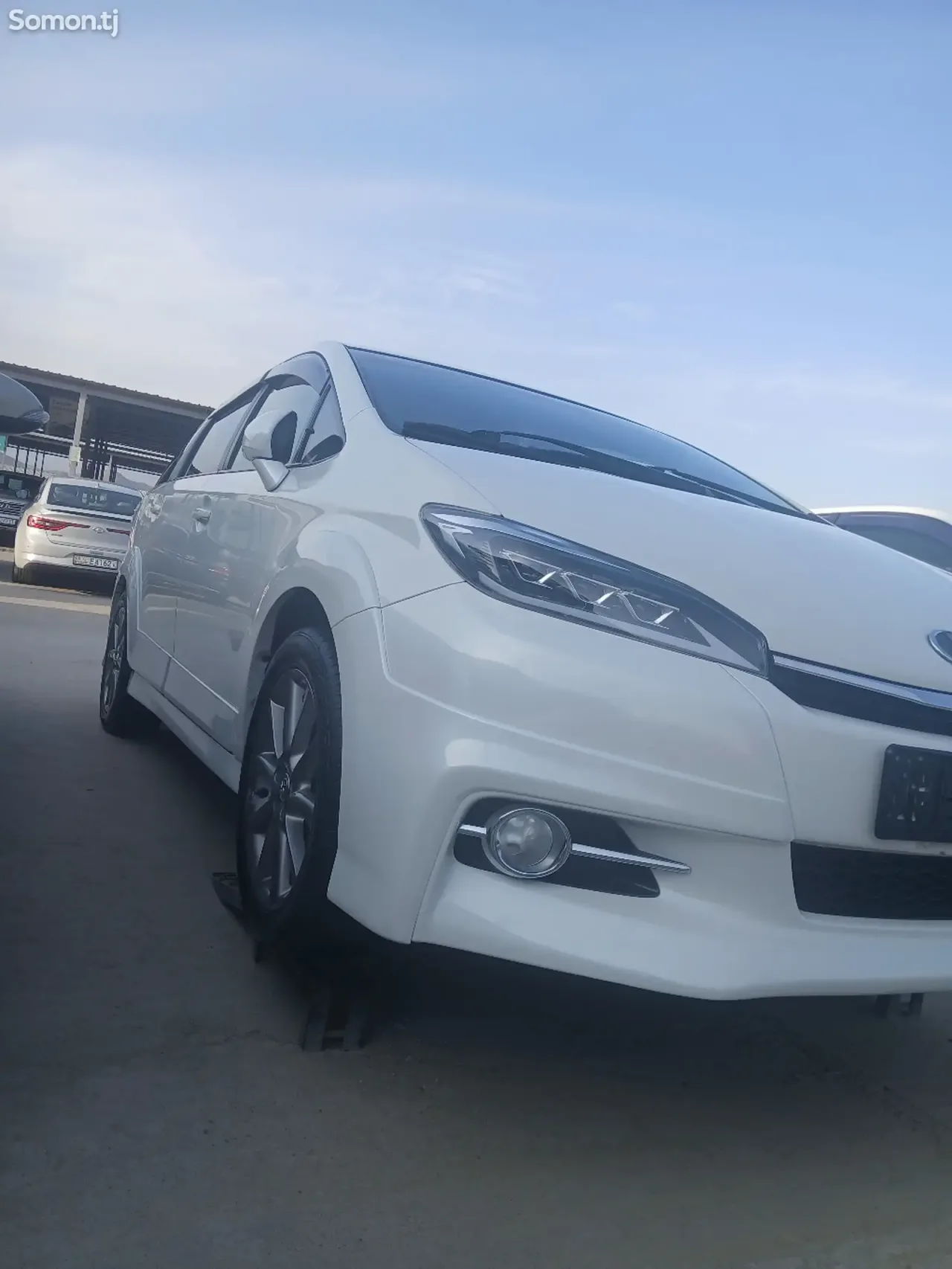 Toyota Wish 2014 · 2.0 AT