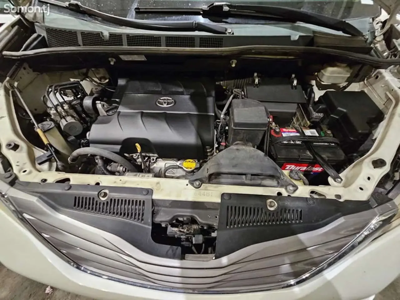 Toyota Sienna 2015 · 3.5 AT