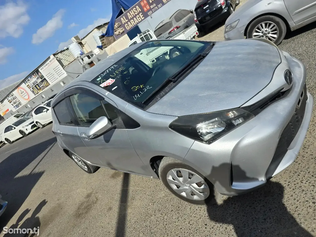 Toyota Vitz 2015 · 1.1 AT
