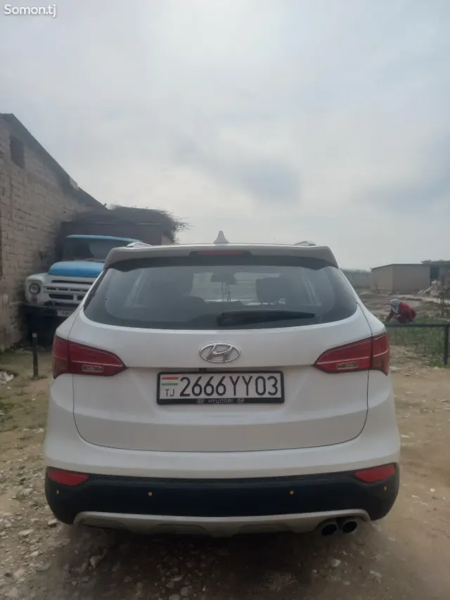 Hyundai Santa Fe 2015 · 2.2 AT