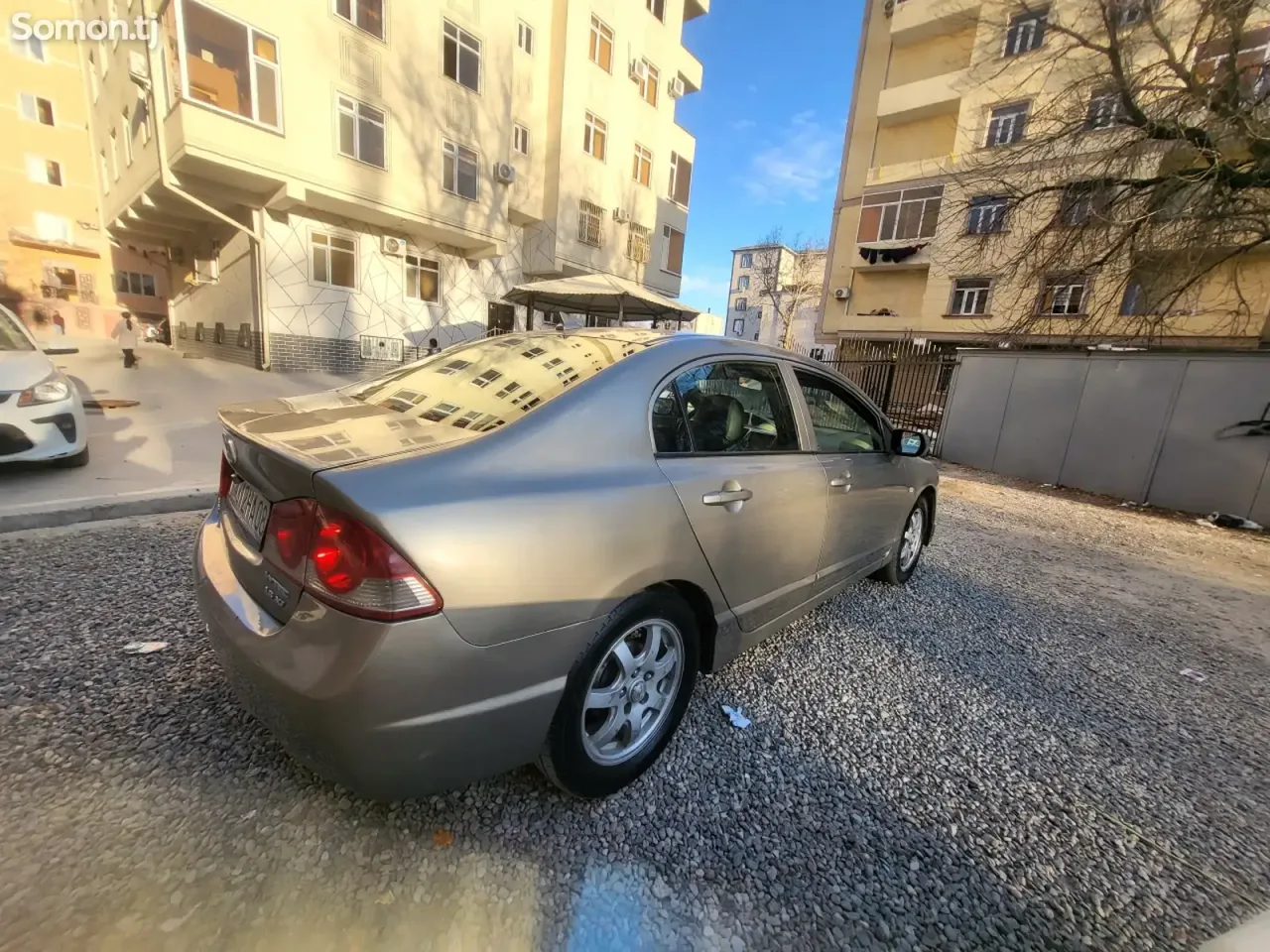 Honda Civic 2007 · 1.8 AT