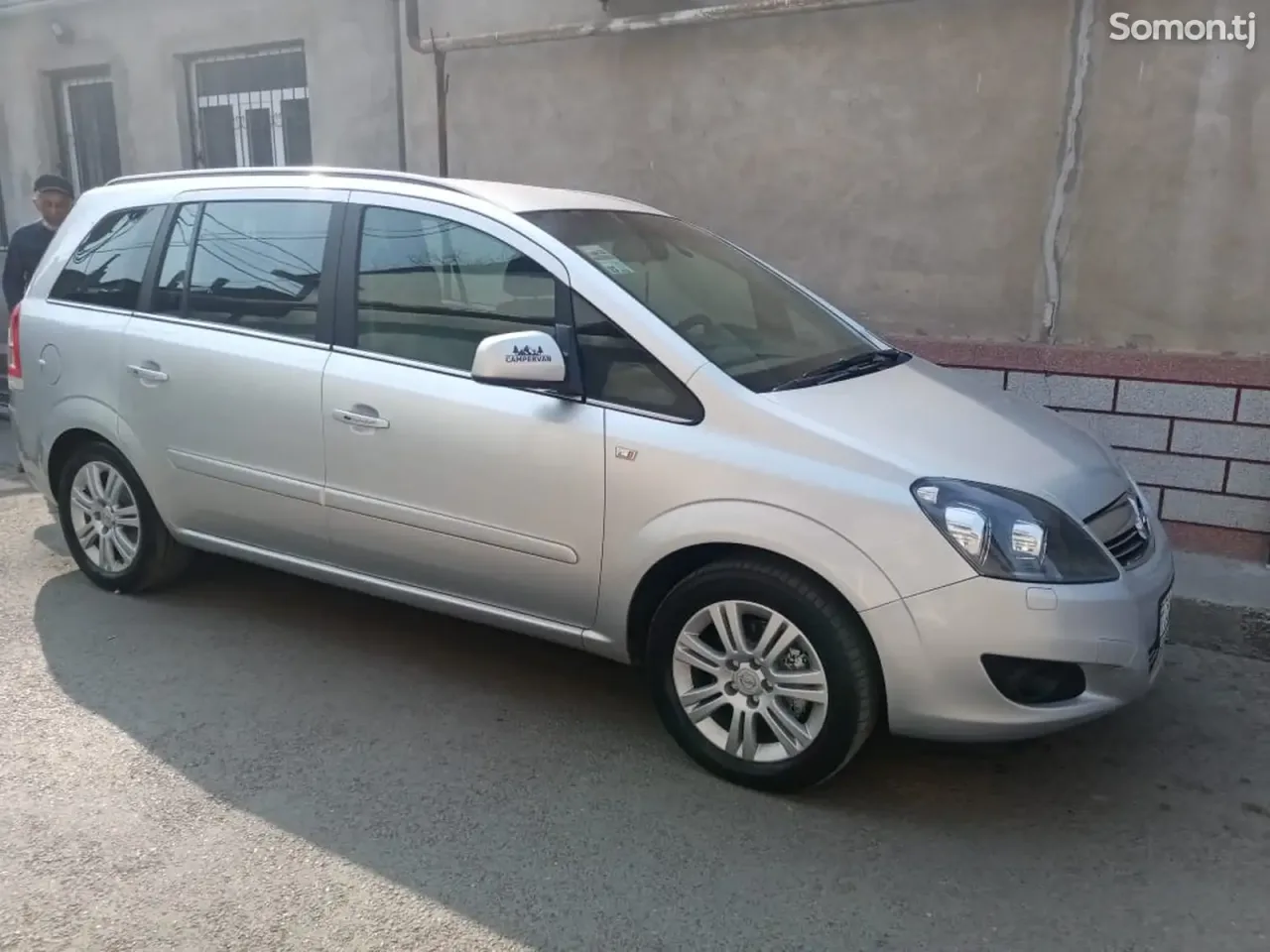 Opel Zafira 2011 · 1.8 MT