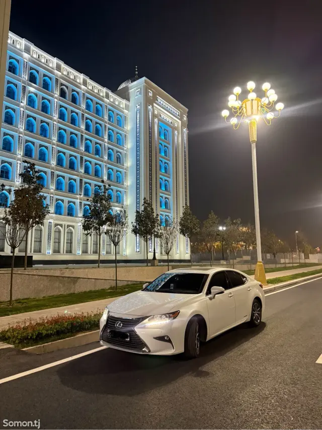 Lexus ES series 2016 · 3.0 AT