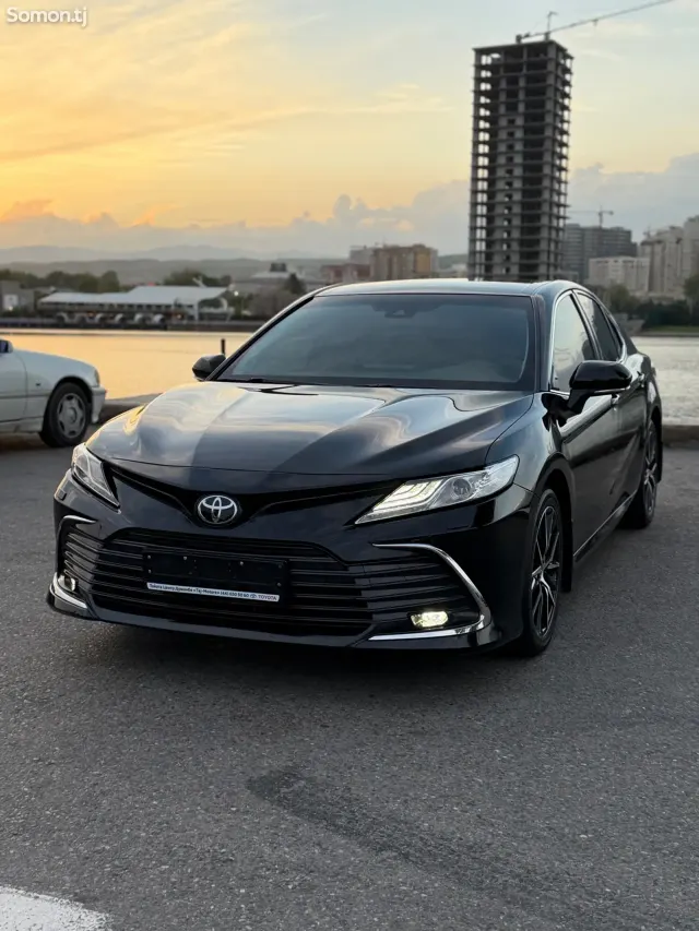 Toyota Camry 2021 · 2.5 AT