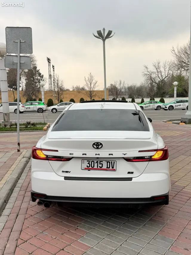 Toyota Camry 2025 · 2.5 CVT