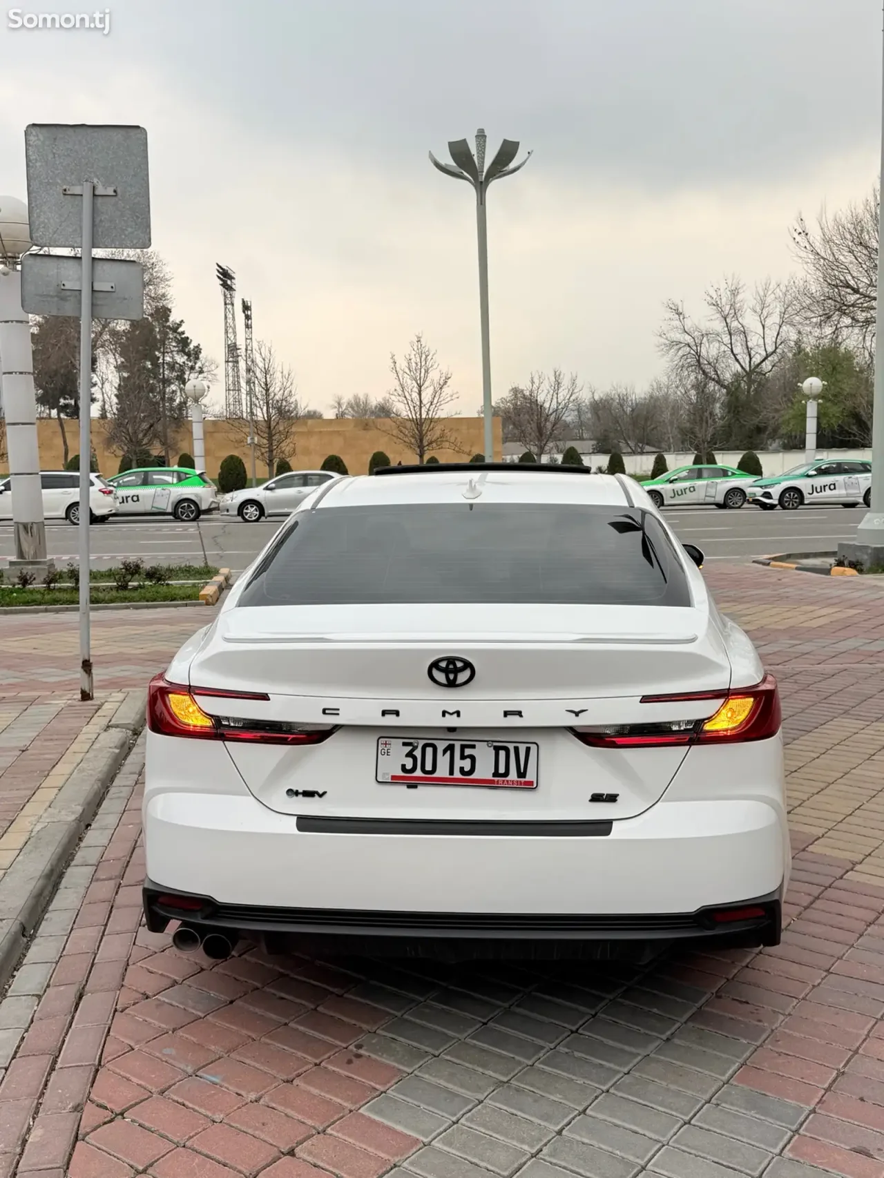Toyota Camry 2025 · 2.5 CVT