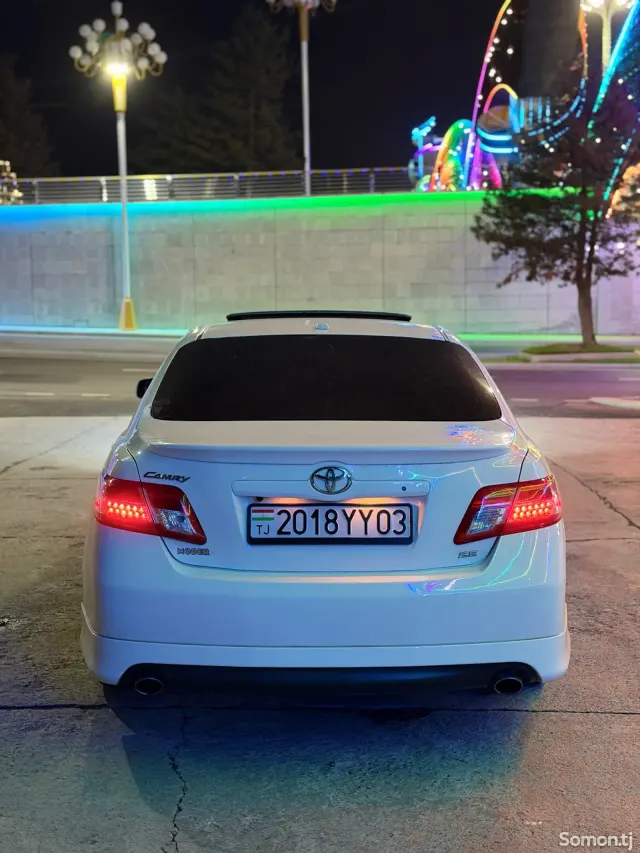 Toyota Camry 2010 · 3.5 AT