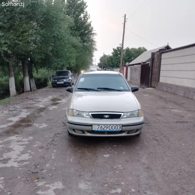 Daewoo Nexia 1996 · 1.6 MT