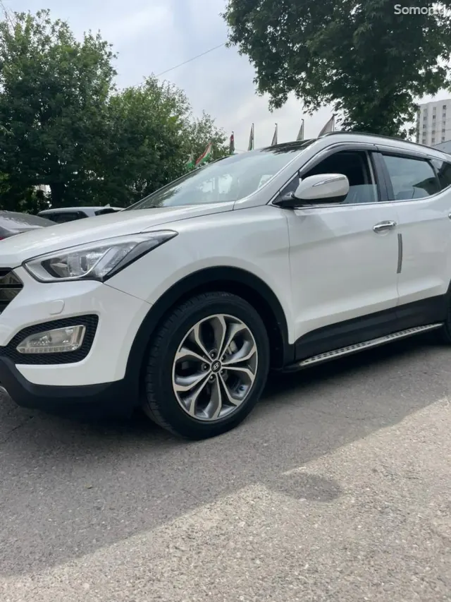 Hyundai Santa Fe 2015 · 2.0 AT